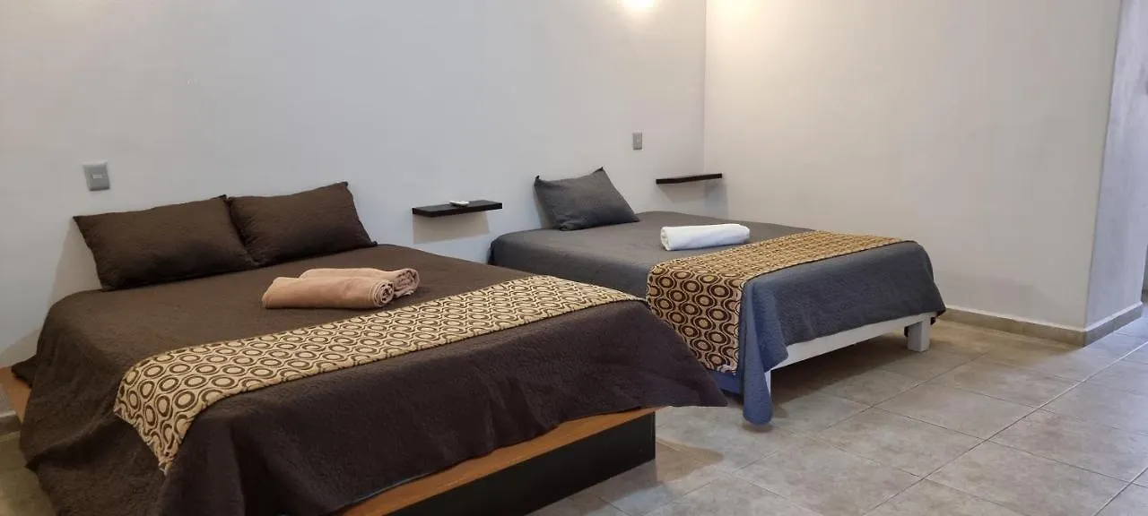 Casa Del Sol 5 Min Hotel Zone Vip Cancun Homestay