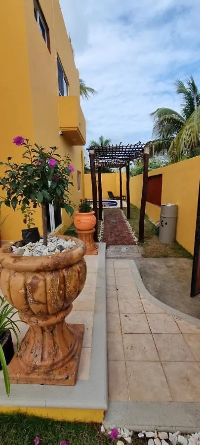 Casa Del Sol 5 Min Hotel Zone Vip Cancun Homestay