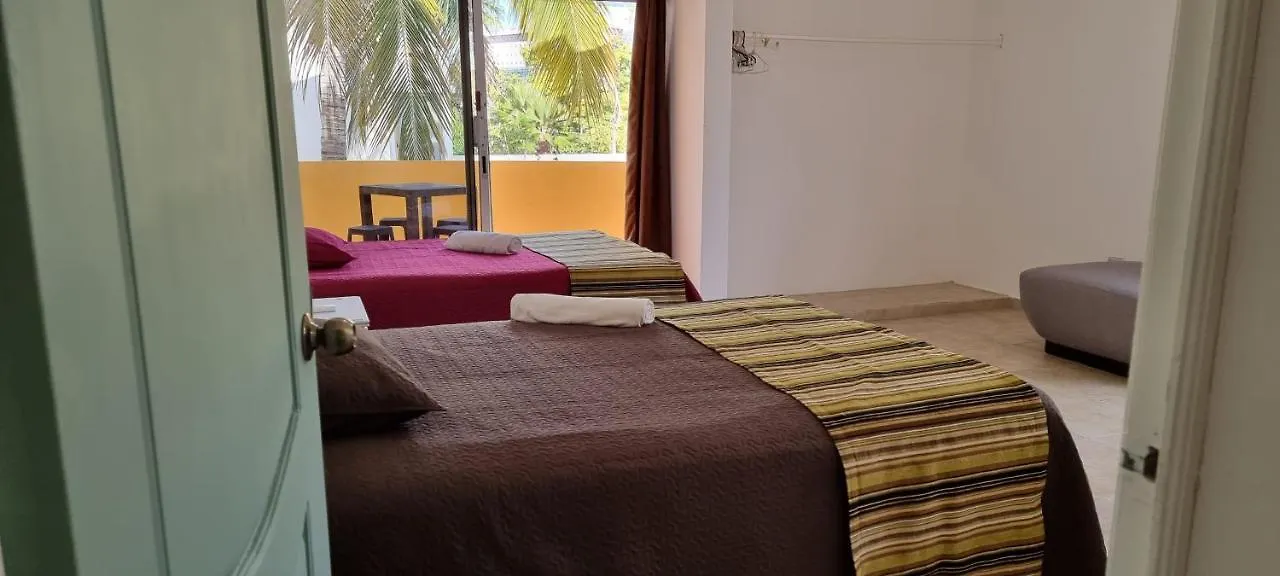 Casa Del Sol 5 Min Hotel Zone Vip Cancun Homestay